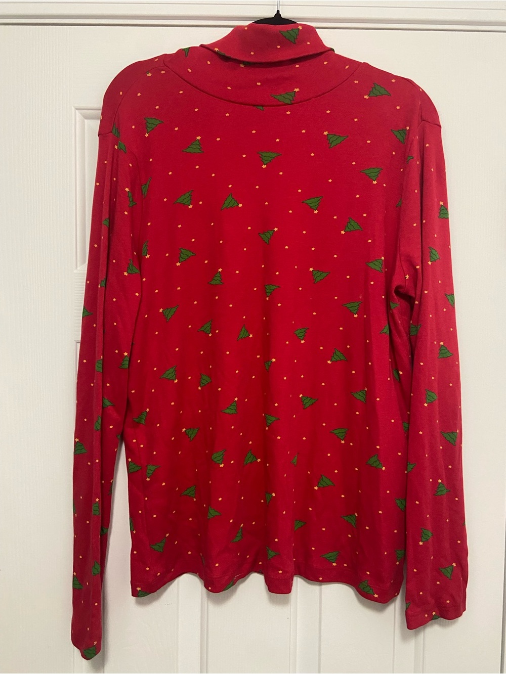 White Stag Women’s XL Red Long-Sleeve Holiday Christmas Tree Turtleneck tee